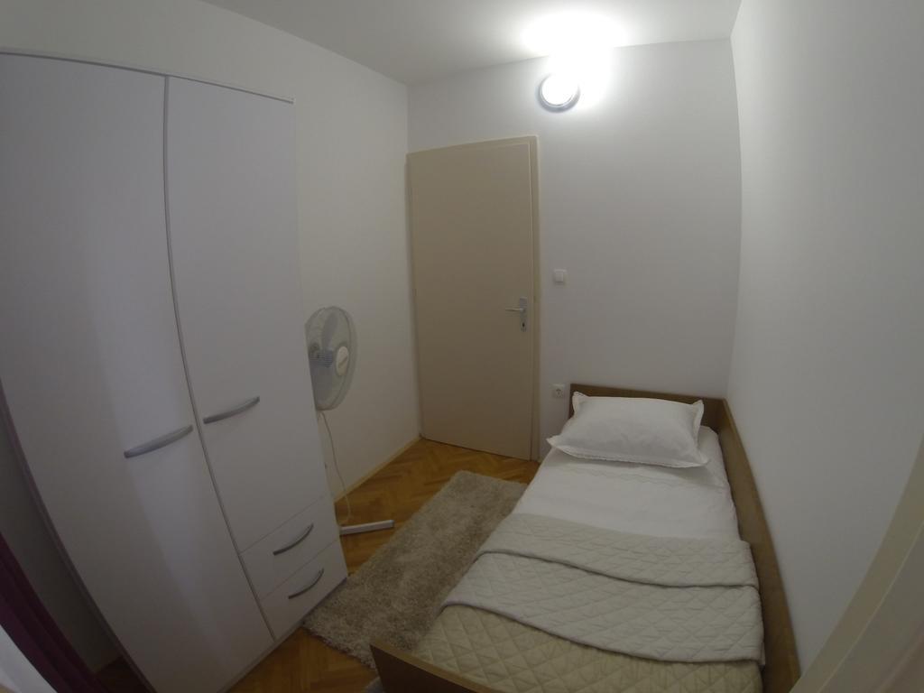 Apartment In Centre For 7 Split Chambre photo